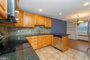 204 Greenbriar Ln, Havertown, PA 19083 - Photo 12