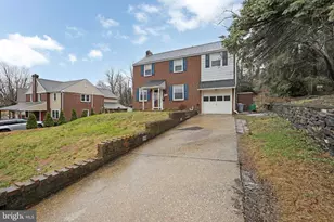 204 Greenbriar Ln, Havertown, PA 19083 - Photo 2