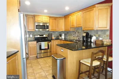 204 Greenbriar Lane, Havertown, PA 19083 - Photo 10