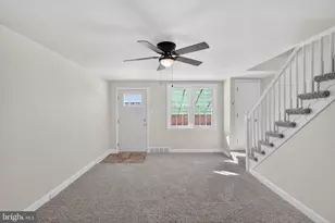 1339 Park Ln, Darby, PA 19023 - Photo 4