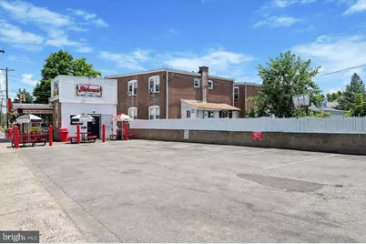 1594 Market, Linwood, PA 19061 - Photo 8