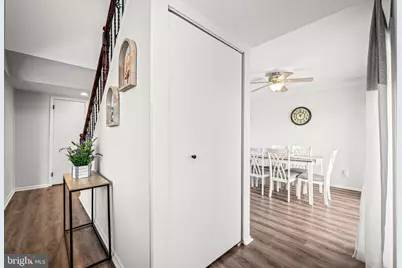 147 W Kenilworth Circle, Newtown Square, PA 19073 - Photo 6