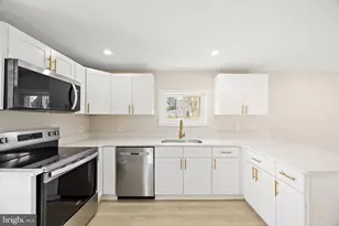 2109 Ferncroft Ave, Upper Chichester, PA 19061 - Photo 2