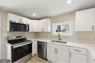 2109 Ferncroft Avenue, Upper Chichester, PA 19061 - Photo 4