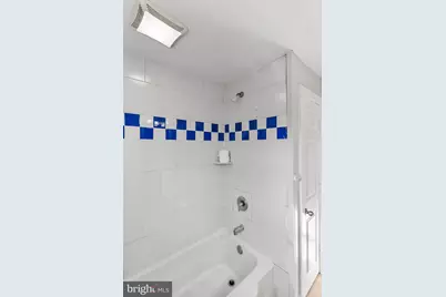 2420 Edgmont Avenue, Chester, PA 19013 - Photo 18