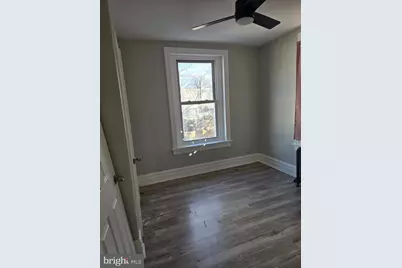 1031 Hyatt Street, Chester, PA 19013 - Photo 10