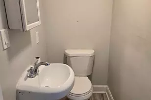 1031 Hyatt St, Chester, PA 19013 - Photo 6