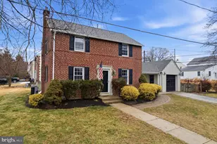 1045 Edgerton Rd, Secane, PA 19018 - Photo 2