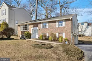 913 Woodside Ave, Secane, PA 19018 - Photo 2