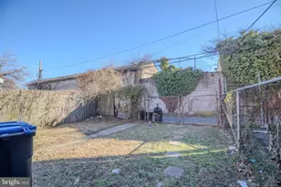 323 W 7th St, Chester, PA 19013 - Photo 4