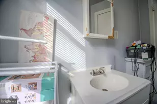 323 W 7th St, Chester, PA 19013 - Photo 36