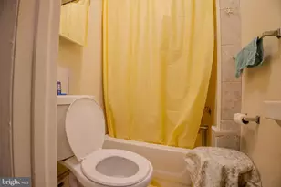 323 W 7th St, Chester, PA 19013 - Photo 32