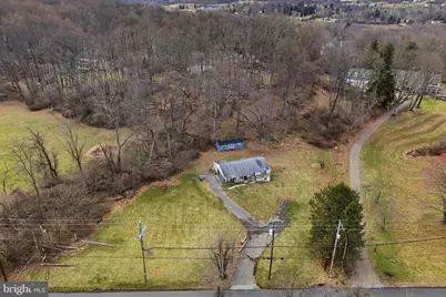 129 Locksley Road, Glen Mills, PA 19342 - Photo 2