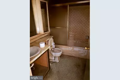 5200 Hilltop Drive #EE1, Brookhaven, PA 19015 - Photo 10