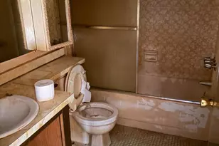 5200 Hilltop Dr, Brookhaven, PA 19015 - Photo 10