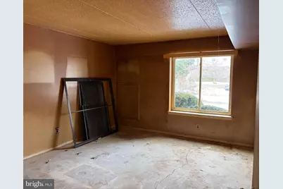 5200 Hilltop Drive #EE1, Brookhaven, PA 19015 - Photo 6