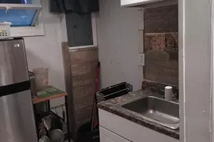 3419 Carter Ln, Chester, PA 19013 - Photo 8