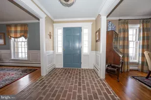 334 Echo Valley Ln, Newtown Square, PA 19073 - Photo 2