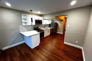 33 Park Vallei Ln, Brookhaven, PA 19015 - Photo 2