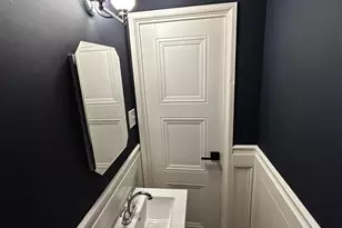 33 Park Vallei Ln, Brookhaven, PA 19015 - Photo 6