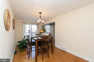 939 Fariston Dr, Drexel Hill, PA 19026 - Photo 8