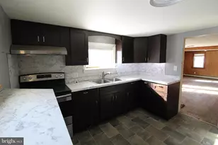 1335 Apple St, Upper Chichester, PA 19061 - Photo 2