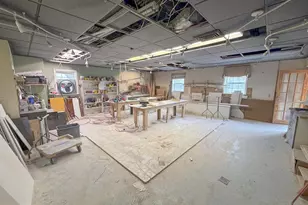 125 Powhattan Ave, Essington, PA 19029 - Photo 8