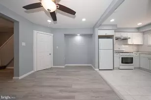 7218 Radbourne Rd, Upper Darby, PA 19082 - Photo 10