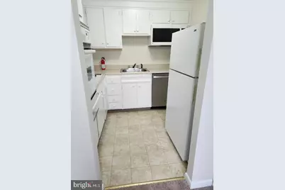 524 S Cedar Lane, Upper Darby, PA 19082 - Photo 4