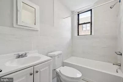 7250 Chestnut Street #E- 301, Upper Darby, PA 19082 - Photo 14