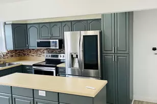 338 Maypole Rd, Upper Darby, PA 19082 - Photo 6