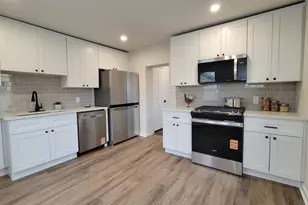 17 W 2nd St, Marcus Hook, PA 19061 - Photo 10