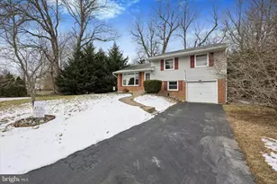 713 Scott Ln, Wallingford, PA 19086 - Photo 2