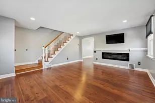 636 Woodland Dr, Havertown, PA 19083 - Photo 2