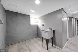 7210 Spruce St, Upper Darby, PA 19082 - Photo 30