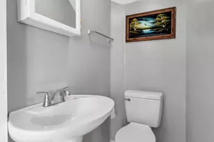 7210 Spruce St, Upper Darby, PA 19082 - Photo 18