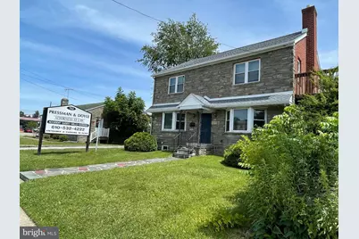 712 E Macdade Boulevard, Folsom, PA 19033 - Photo 1