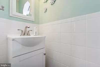 712 Bartram Avenue, Darby, PA 19023 - Photo 12