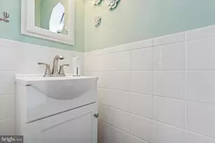 712 Bartram Ave, Darby, PA 19023 - Photo 12