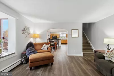 712 Bartram Avenue, Darby, PA 19023 - Photo 4