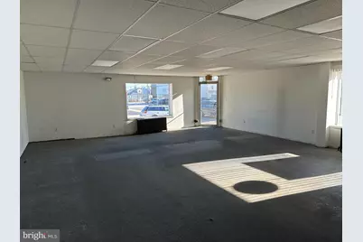 301 Folsom Avenue, Folsom, PA 19033 - Photo 4