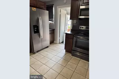 112 Burton Lane E, Sharon Hill, PA 19079 - Photo 4