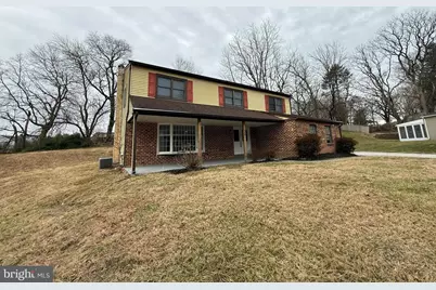 745 Windsor Place, Wallingford, PA 19086 - Photo 2