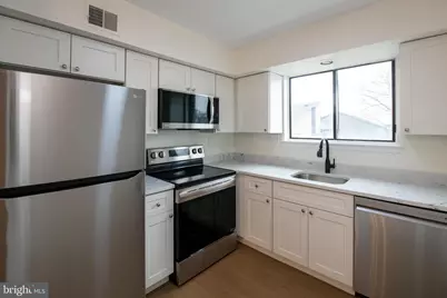 5200 Hilltop Drive #A-13, Brookhaven, PA 19015 - Photo 2