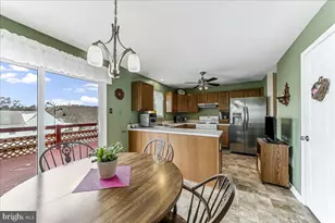 708 Heather Ln, Aston, PA 19014 - Photo 12