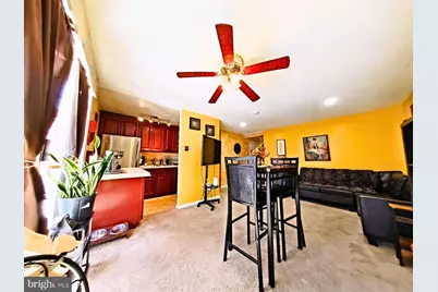 100 E Glenolden Avenue #E-21, Glenolden, PA 19036 - Photo 6