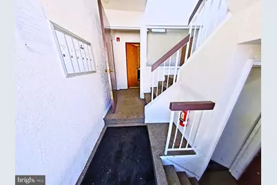 100 E Glenolden Avenue #E-21, Glenolden, PA 19036 - Photo 22