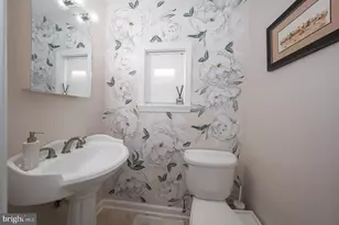 227 E Hathaway Ln, Havertown, PA 19083 - Photo 26