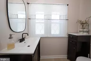 227 E Hathaway Ln, Havertown, PA 19083 - Photo 36