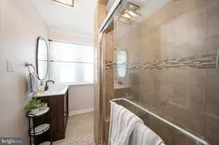 227 E Hathaway Ln, Havertown, PA 19083 - Photo 34